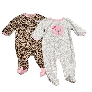 Carter’s Baby Girl 2-Piece Footed Sleepers 9 Months – Leopard Print Pajamas